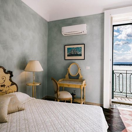Dimora Di Ulisse Sea View Holiday Apartment Syracuse Ngoại thất bức ảnh
