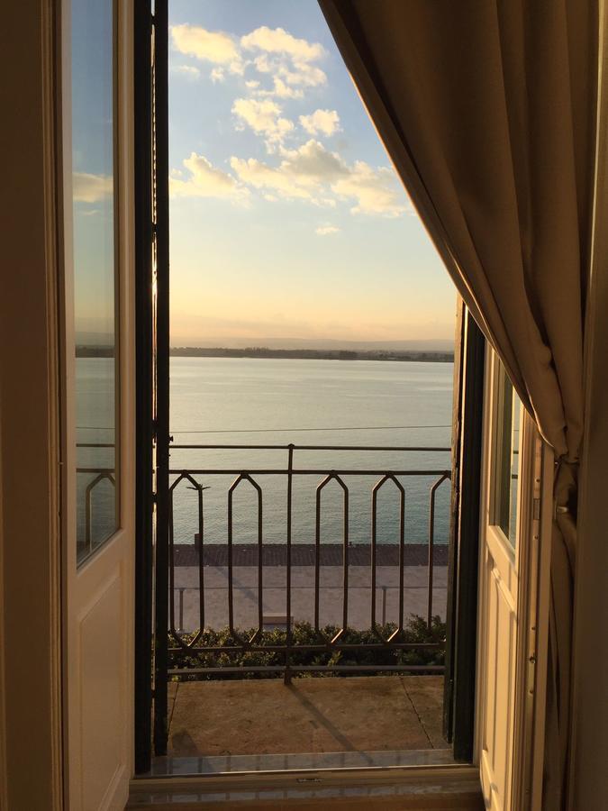 Dimora Di Ulisse Sea View Holiday Apartment Syracuse Ngoại thất bức ảnh